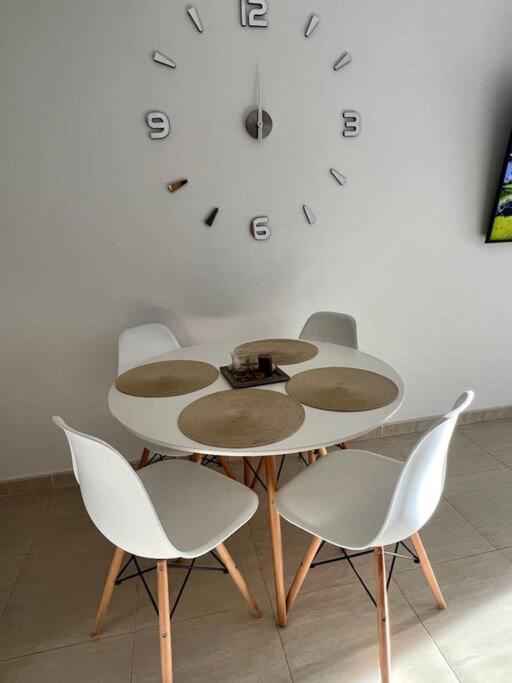 Apartamento Con Piscina ,Parking Y Aire Acondicionado Sant Carlos de la Ràpita 外观 照片